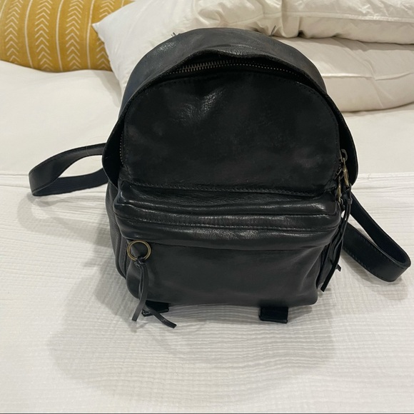 Madewell Handbags - Madewell The Lorimer Mini Backpack